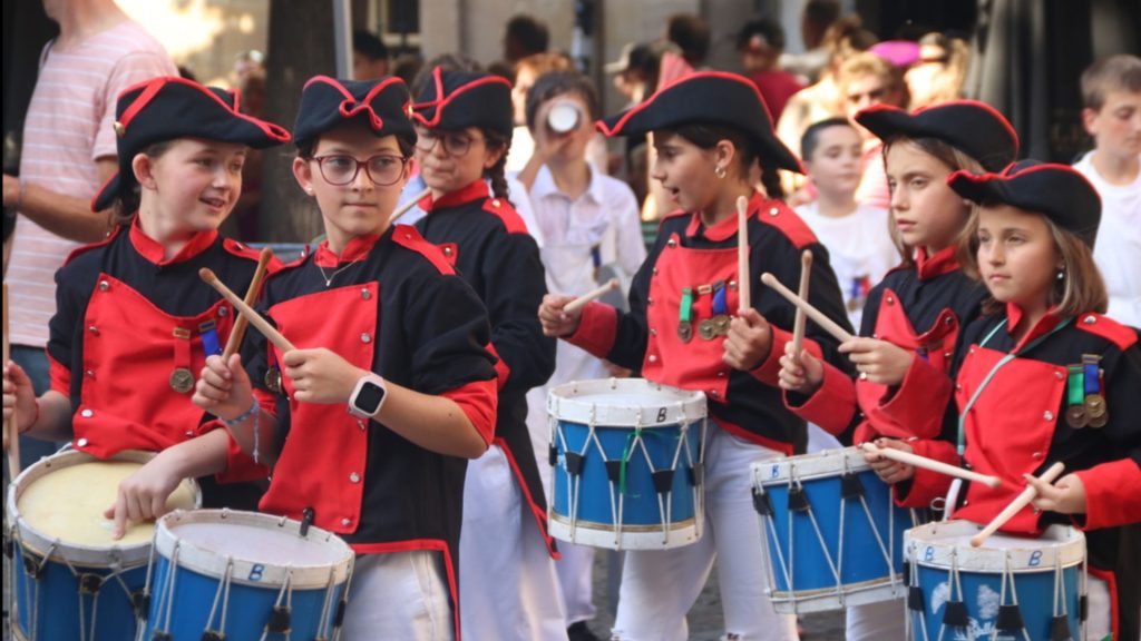 Haurren  danborradan  izena  emateko  epea  zabalik